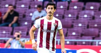 Burak Öksüz imzaya geliyor