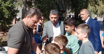 Ertuğrul Sağlam sevgisi çığ gibi 