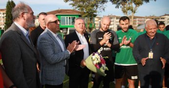 Alkışlar Metin Karan’a