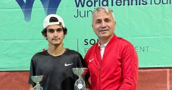 Emirhan Bulut kupaları süpürmeye devam ediyor