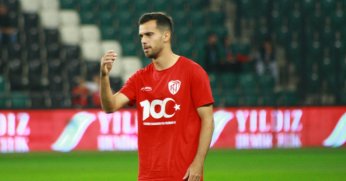 100. Yıla özel tişört