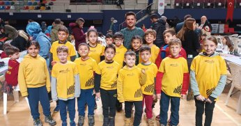 Satrançta Başiskele dikkat çekiyor