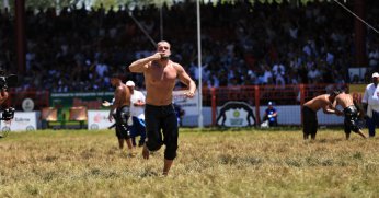 Hüseyin Gümüşalan, Ali Gürbüz’ü devirdi, son 4’e kaldı