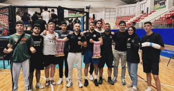 Karaşahin Dövüş Kulübü madalya bırakmadı