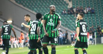 Markao varsa arkana bakma! 