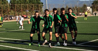 Kocaelispor  U-17, Sakarya'yı tuttu, kaçırdı! 