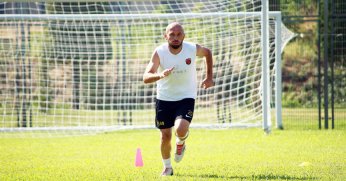 Gölcükspor kuvvetleniyor