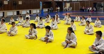 Körfez Gençlerbirliği tekvandoyu sevdiriyor!