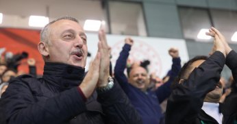 Tahir Büyükakın stattan mutlu ayrıldı!