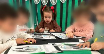 Sizi seviyoruz kızlar 