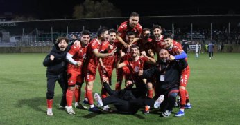 Başiskele Belediyespor, Play-Off'u çok istiyor! “1-2”