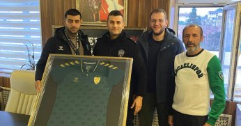 Hodri Meydan’dan amirlere özel forma!