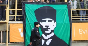 Hodri Meydan’da rota KARDEŞ ANTALYA!