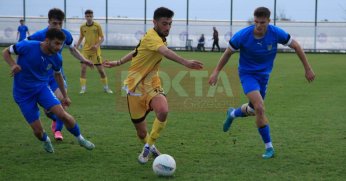 Belediye Derince, Antalya’daki ilk maçında Adana 01'e 2-0 yenildi