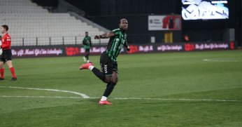 Manisa’da çift güdümlü füze! “0-2”