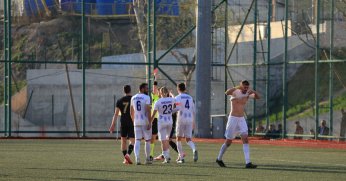 Efe’ye kırmızı kart şoku!