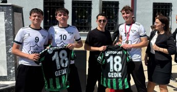 Furkan Gedik, Derince Yenikent Anadolu Lisesi’nde yoğun ilgi gördü