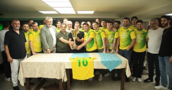 3 kupalı şampiyonluk yemeği!