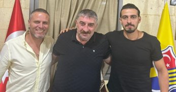 Derincespor’dan iki bomba!