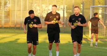 Gölcükspor nefes açıyor!