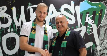 Kocaelispor’un 15. transferi Hrvoje Smolčić imzaladı