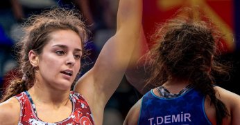 Demir kız Tuba, Dünya şampiyonluğuna 1 adım uzaklıkta!