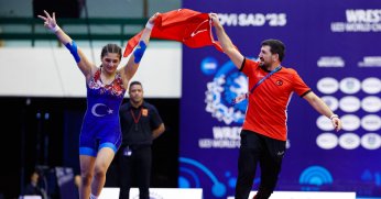 Nesrin Baş ile İstiklal Marşı’mızı dinledik!