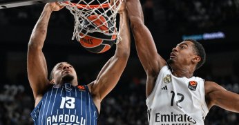 Anadolu Efes umutsuz vaka! “75-81”