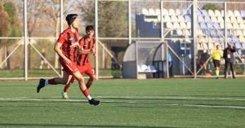 Gölcükspor U-19, Yalova’yı Alperen’in golü ile mağlup etti! “1-0”