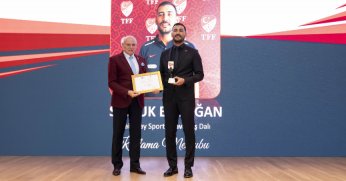 Selçuk Erdoğan'a centilmenlik ödülü!