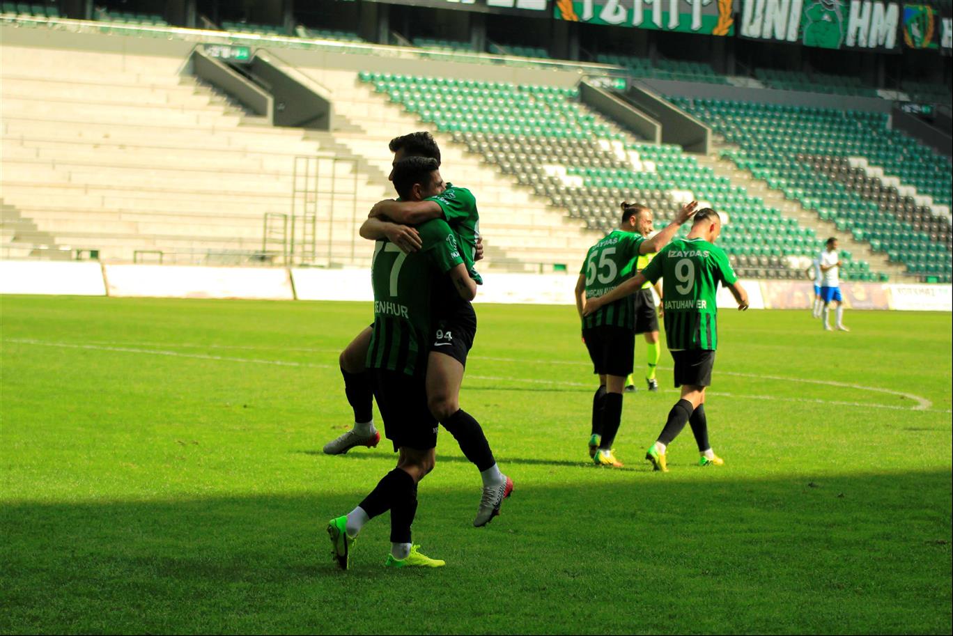 KOCAELİSPOR - Ankara Demir: 3-0 